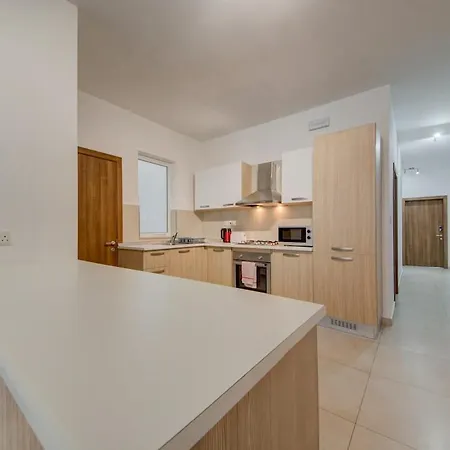 Ortigia Suites - Minutes To The St Julian'S City Centre By Haven And Keys Malta *