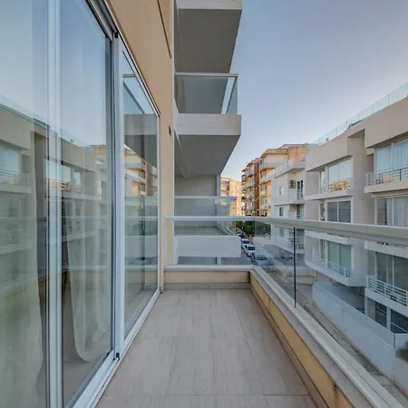 Apartment Ortigia Suites - Minutes To The St Julian'S City Centre By Haven And Keys Malta