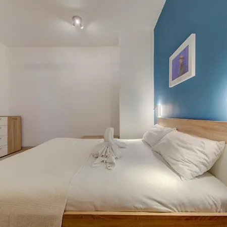 Modern & Near St Julian By Jl *