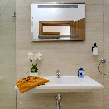 アパート Ortigia - Minutes To The St Julian's Centre By Haven And Keys Malta