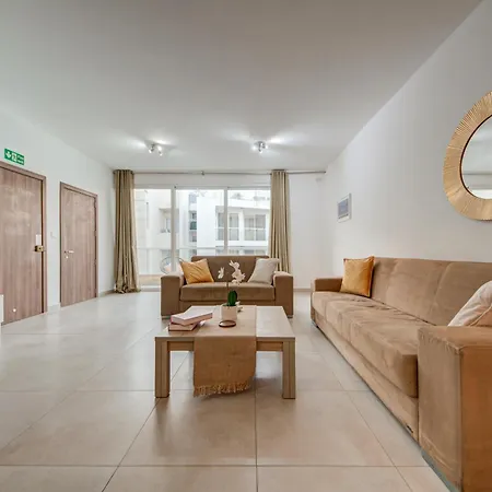 Ortigia - Minutes To The St Julian's Centre By Haven And Keys Malta