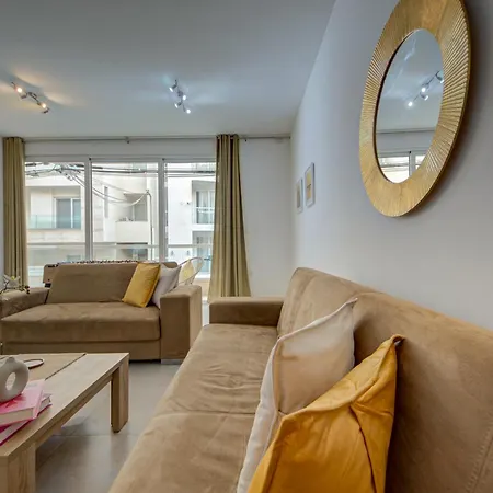 Ortigia - Minutes To The St Julian's Centre By Haven And Keys Malta アパート Is-Swieqi