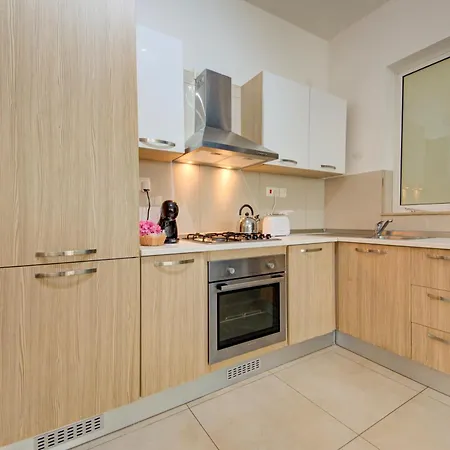 アパート Ortigia - Minutes To The St Julian's Centre By Haven And Keys Malta